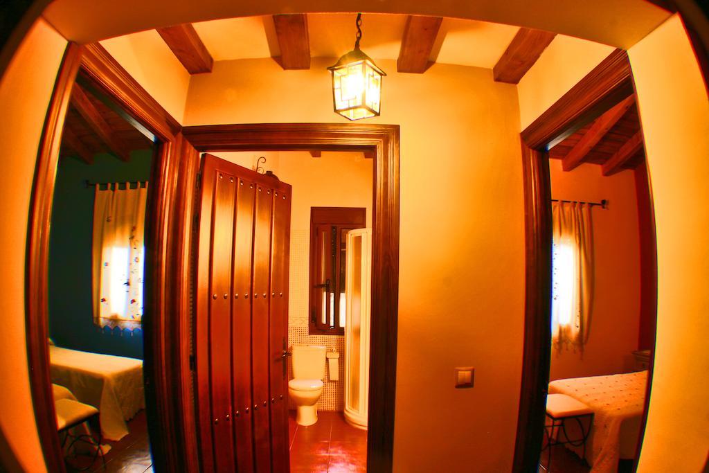 Apartamentos Rurales La Vega Del خيرتي الغرفة الصورة